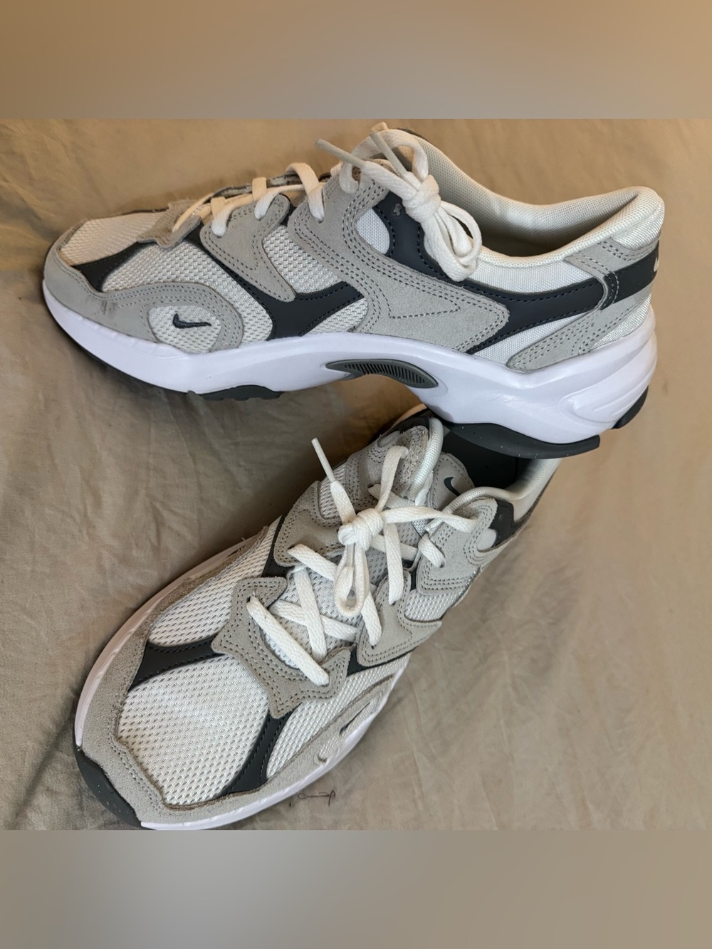 NEW Nike AL8 Women’s Shoe Sneaker Size 12